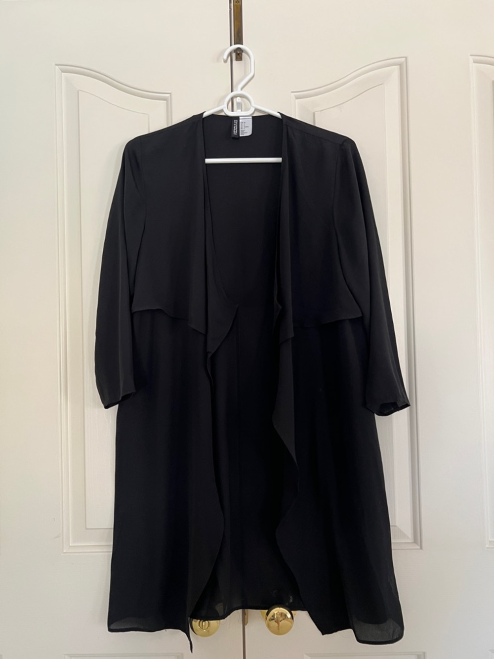 H&M Black Open-Front Light Long Cardigan
Size 6